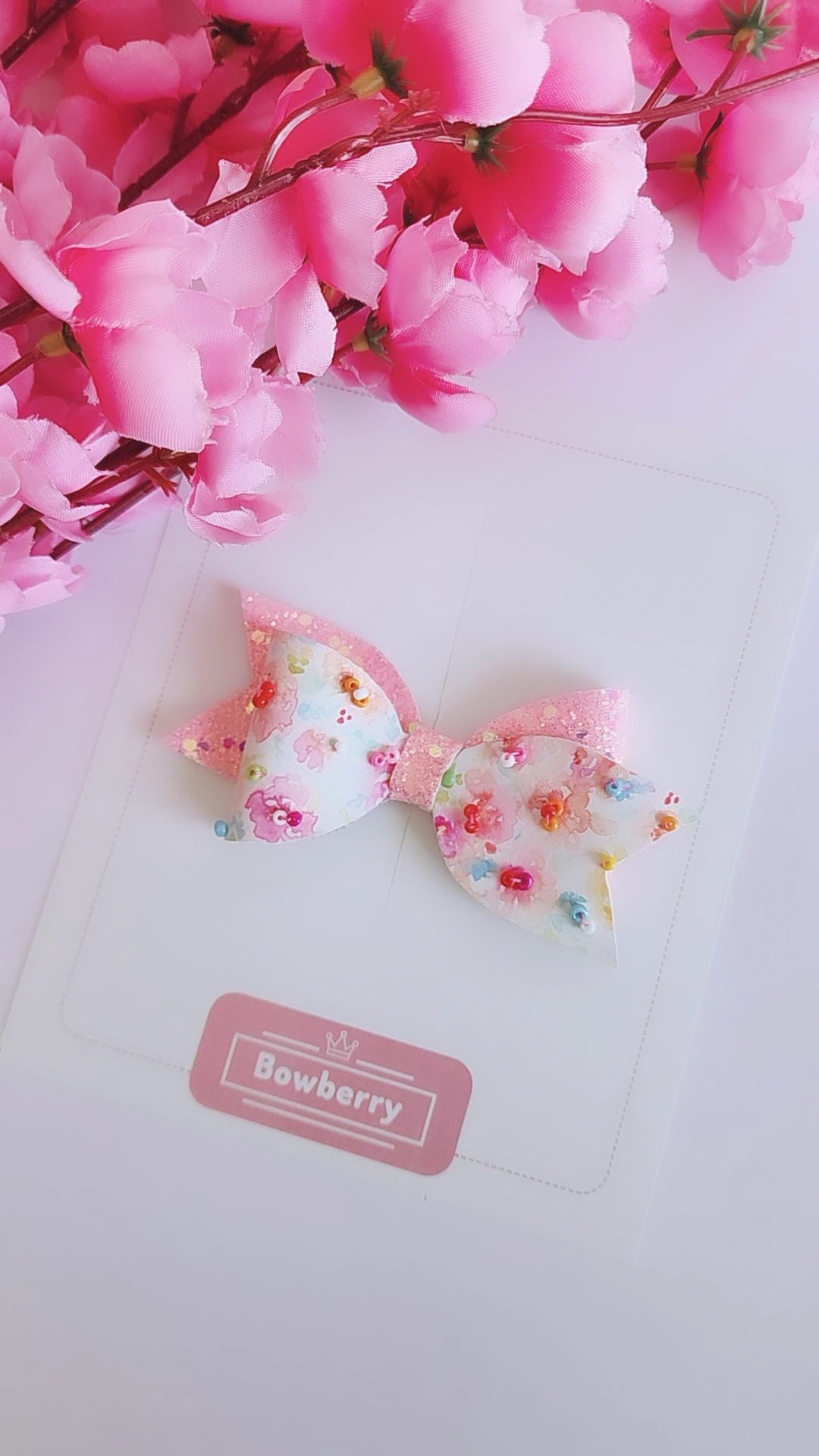 Floral Beaded bow clip ( Pink )